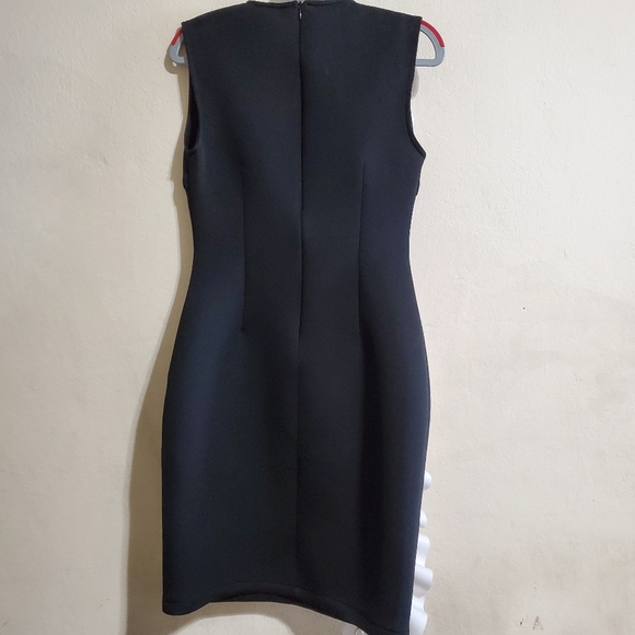 La Patean Dress Black white side Ruffle Size 12 - Picture 5 of 6